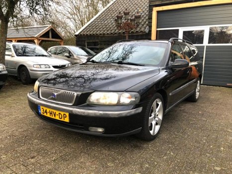 Volvo V70 - 2.4 140pk - 1