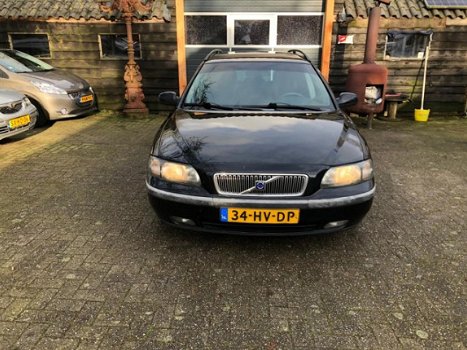 Volvo V70 - 2.4 140pk - 1