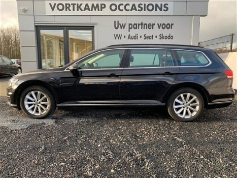 Volkswagen Passat - 1.4 TSI GTE EX. BTW NAVI/PDC/STOELVERW/ACC/LANE-ASSIST - 1