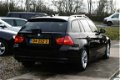 BMW 3-serie Touring - 320d High Executive NAVI/XENON/PDC/APK - 1 - Thumbnail