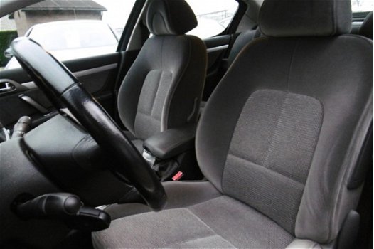 Peugeot 407 - 1.8-16V XR Pack Navteq BJ2006 NAP/CLIMA/PDC/APK - 1