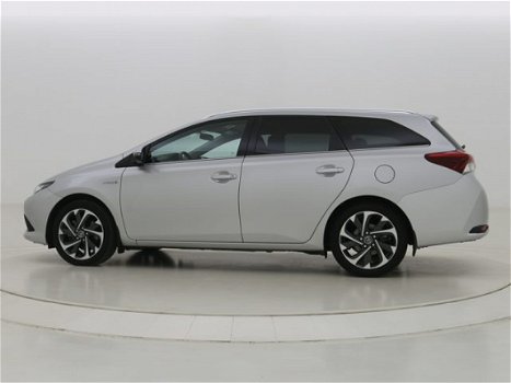 Toyota Auris Touring Sports - 1.8 Hybrid Dynamic Limited - 1