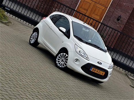 Ford Ka - 1.2 Titanium / Airco / Nieuwe Apk - 1