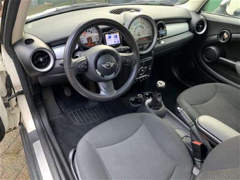 Mini Mini One - 1.6 Cooper PANORAMADAK / Navigatie - 1