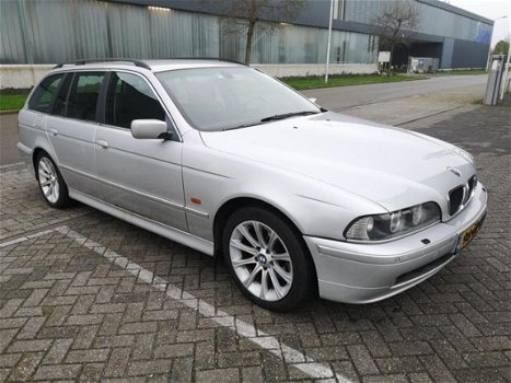 BMW 5-serie Touring - 530d Executive Zeer goed rijdend , EXPORT , Inruil mogelijk - 1