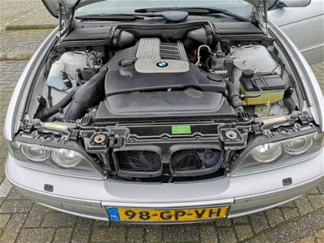 BMW 5-serie Touring - 530d Executive Zeer goed rijdend , EXPORT , Inruil mogelijk - 1