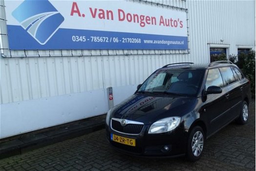 Skoda Fabia Combi - COMBI 1.4 16V AMBIENTE, Airco, Cruise, Trhaak - 1