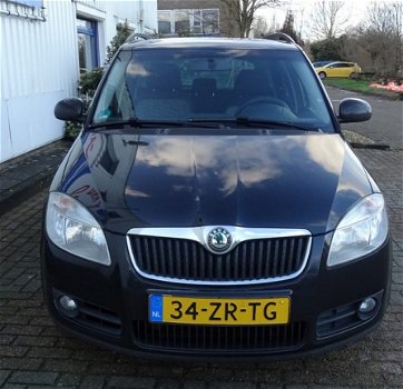 Skoda Fabia Combi - COMBI 1.4 16V AMBIENTE, Airco, Cruise, Trhaak - 1