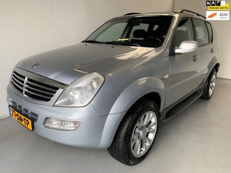 SsangYong Rexton - RX 270 Xdi Automaat Schuifdak Climate+Cruise control - 1