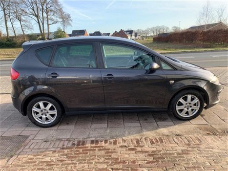 Seat Altea - 2.0 TDI Businessline Automaat Navi Climate (verstuivers defect) - 1