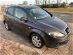 Seat Altea - 2.0 TDI Businessline Automaat Navi Climate (verstuivers defect) - 1 - Thumbnail