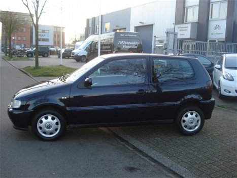 Volkswagen Polo - 1.6 - 1