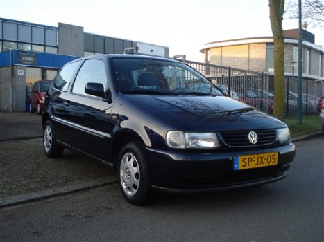 Volkswagen Polo - 1.6 - 1