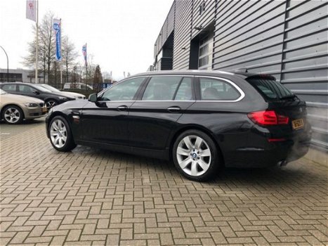 BMW 5-serie Touring - 520 520i High Executive | Schuifdak | Leder | Navigatie - 1