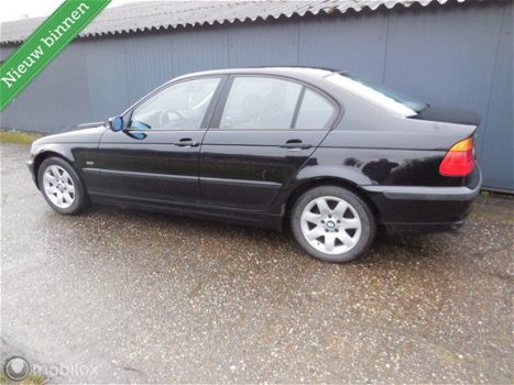 BMW 3-serie - 318i € 650, 00 - 1