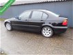 BMW 3-serie - 318i € 650, 00 - 1 - Thumbnail