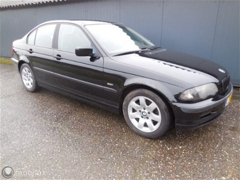 BMW 3-serie - 318i € 650, 00 - 1