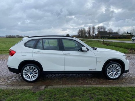 BMW X1 - xDrive23d 4x4 Exec Pano Xenon Navi Pdc - 1