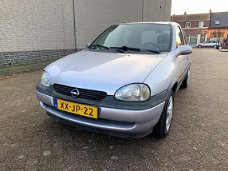 Opel Corsa - 1.2i-16V Sport Rijdt en schakelt perfect APK TOT JUNI 2020