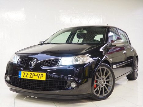 Renault Mégane - 2.0-16V T RS 225pk 5 deurs | Navigatie | 18inch | Cup Chassis | Brembo Remmen | Led - 1