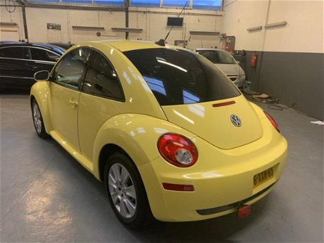 Volkswagen New Beetle - 2.5 v5 Highline Airco/El.ramen/APK - 1