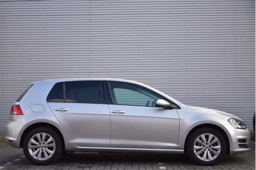 Volkswagen Golf - 1.2 TSI Highline 5 Drs | Climate control | Cruise Control | 16