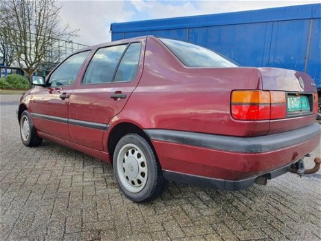 Volkswagen Vento - 1.8 CL Koppeling matig export - 1