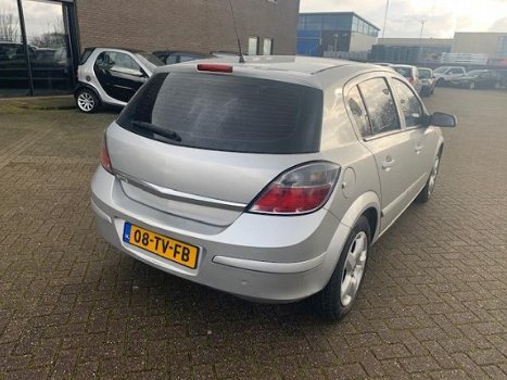 Opel Astra - 1.4 Business - 1