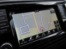 Skoda Rapid Spaceback - 1.2 TSI Greentech Edition Navigatie | pano dak | 17 inch