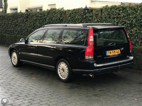 Volvo V70 - 2.4 Comfort Line AC Cruise Youngtimer - 1