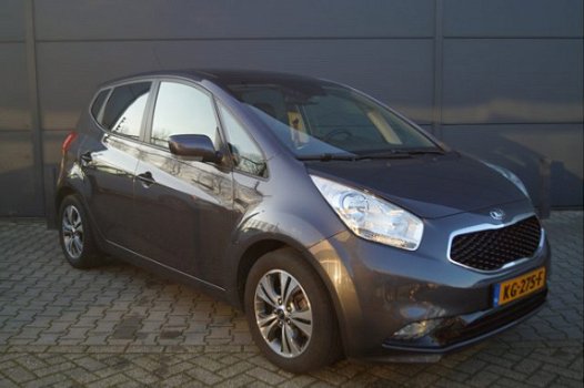 Kia Venga - 1.4 CVVT ExecutiveLine Trekhaak| Lmv| Navigatie| Panoramadak - 1