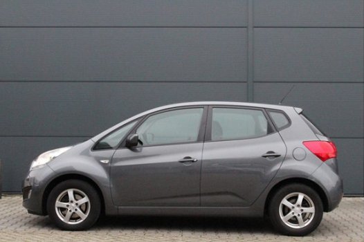 Kia Venga - 1.4 CVVT X-tra Lmv| Parkeersensoren| Zeer lage kilometerstand - 1