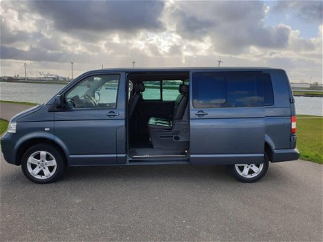 Volkswagen Transporter - 2.5 TDI 340 Highline DC Automaat/Airco/Stoelverwarming/Leder/Navi/2 schuifd - 1