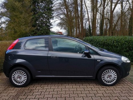 Fiat Grande Punto - 1.4 Dynamic | Nieuwe apk | Nette auto - 1