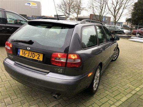 Volvo V40 - 2.0 Europa Prestige - 1