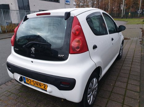 Peugeot 107 1.0 2011 5 deurs airco - 7