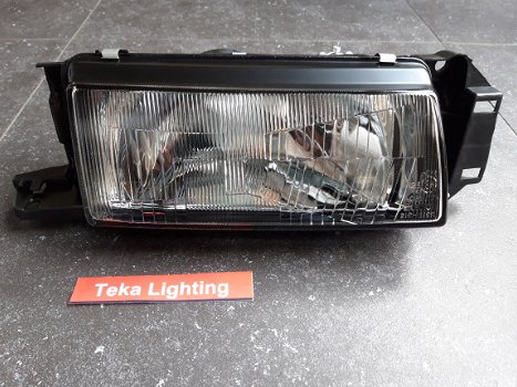 Mazda 323 BG Series 1 (89-91) Koplamp Depo 216-1116R Rechts NOS - 0