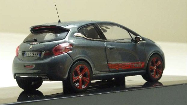 Ixo Peugeot 208 GTI Le Mans Edition (2013) 1:43 - 1