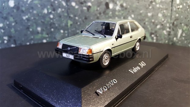 Volvo 343 grijs 1:43 Atlas - 1