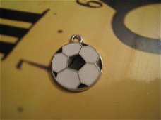 Charm Voetbal zilver + emaille