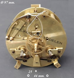 =41635= Touwtjes uurwerk =