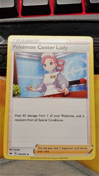 Pokemon Center Lady 176/202 Sword & Shield - 0