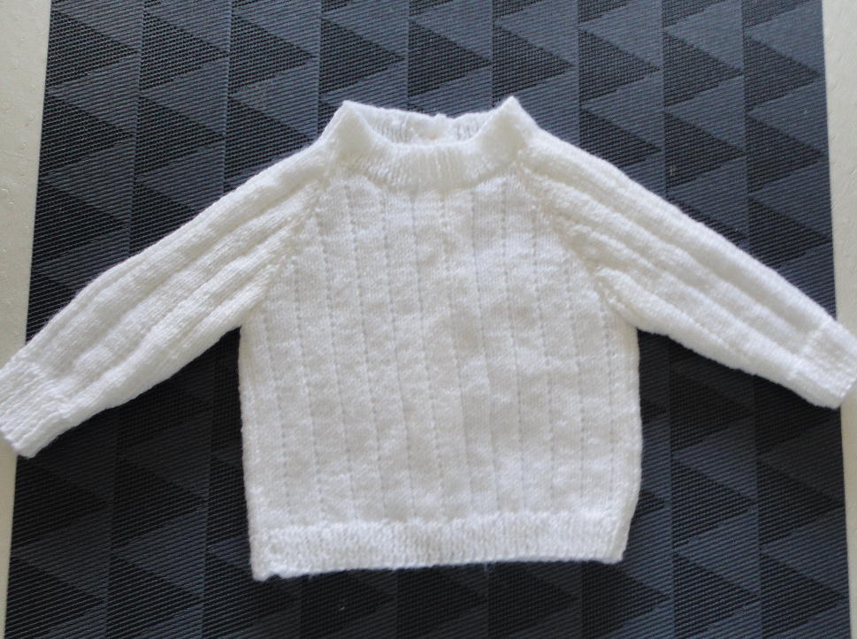 038 wit baby truitje voor ca. maat 56 - Afbeelding 2