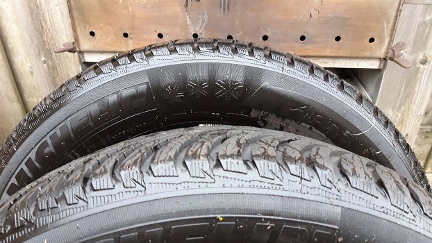 Michelin Alpin 5 205 60 r16 - 0