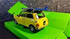 Mini Cooper 1300 + surfplank 1:24 Welly - 0 - Thumbnail