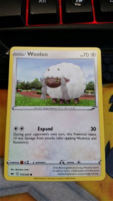 Wooloo  152/202  Common Sword & Shield