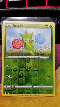 Roselia 3/202 (reverse) Common Sword & Shield - 0