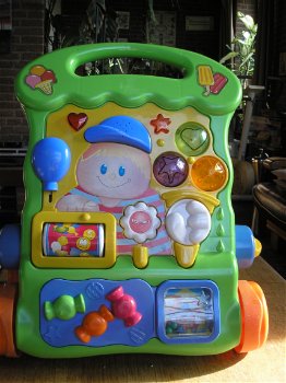 Vtech babywalker -- met muziek - 0