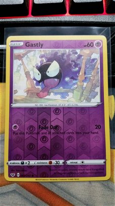 Gastly  83/202 (reverse) Common Sword & Shield