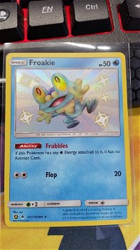 Froakie SV11/SV94 Shiny Rare S & M Hidden Fates - 0